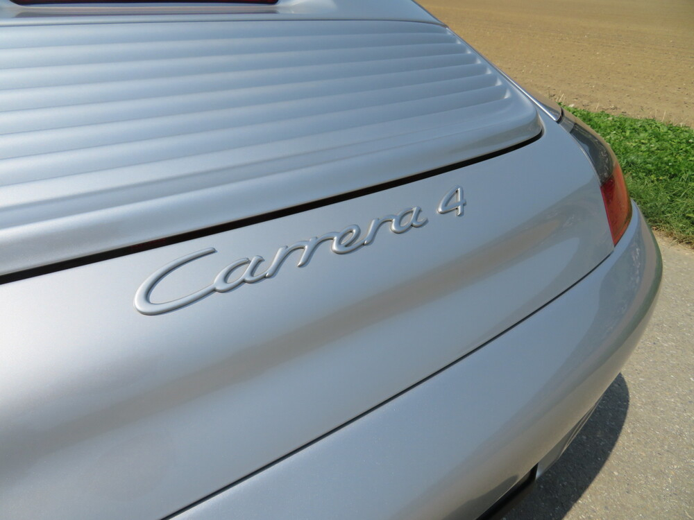 Porsche 911 Carrera 4 Coupé