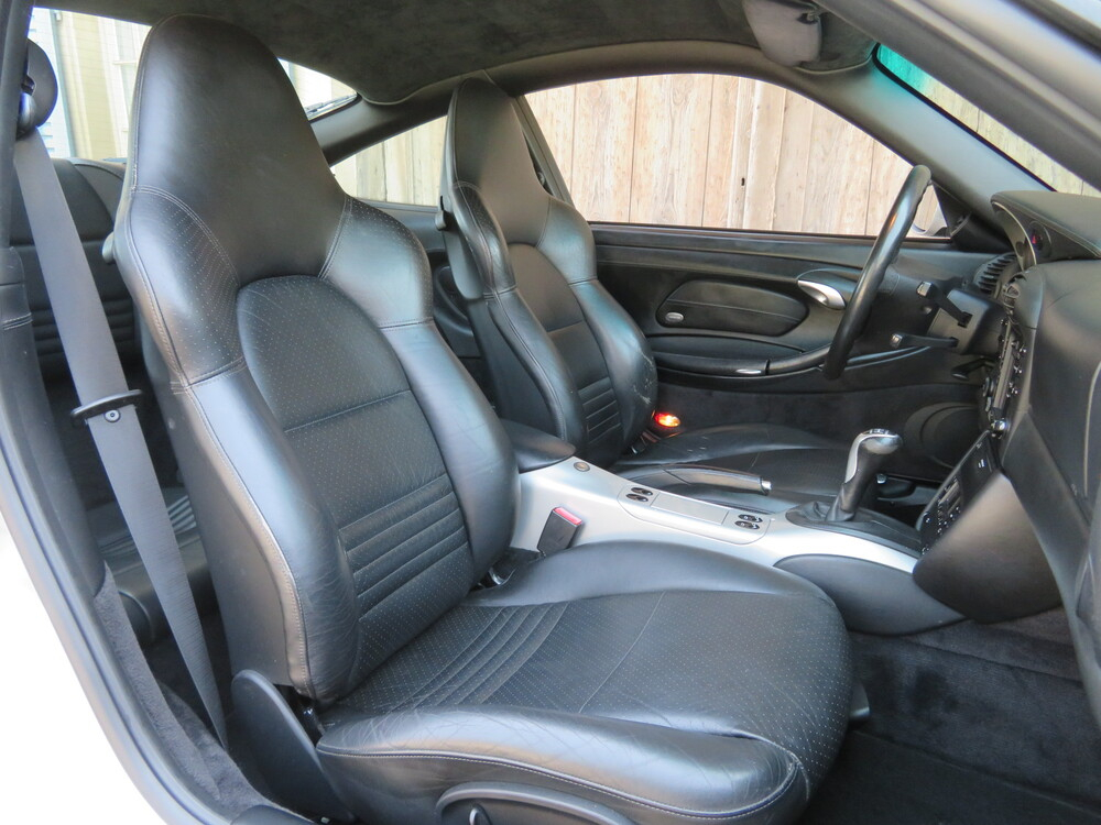 Porsche 911 Carrera 4 Coupé